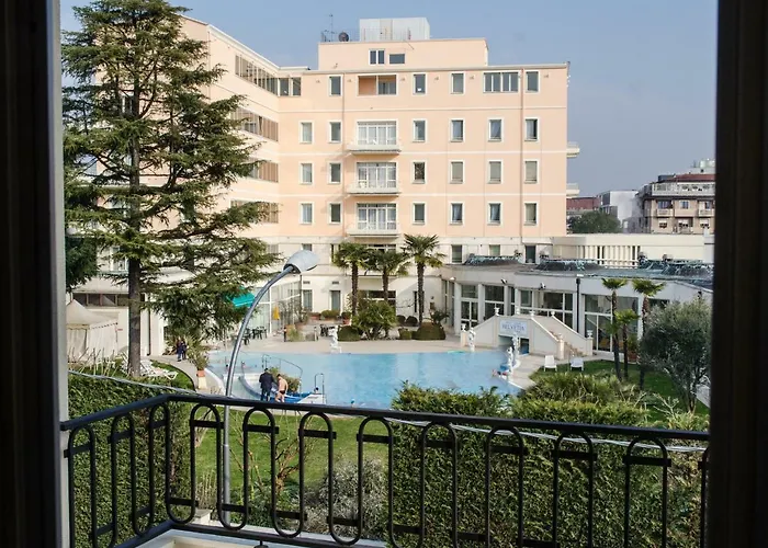 Cheap & Chic Thermae&relax